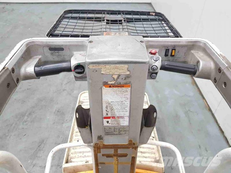 Crown WAVE 50 118 Scissor lifts