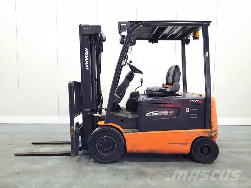 Doosan B25X-5 Sähkötrukit