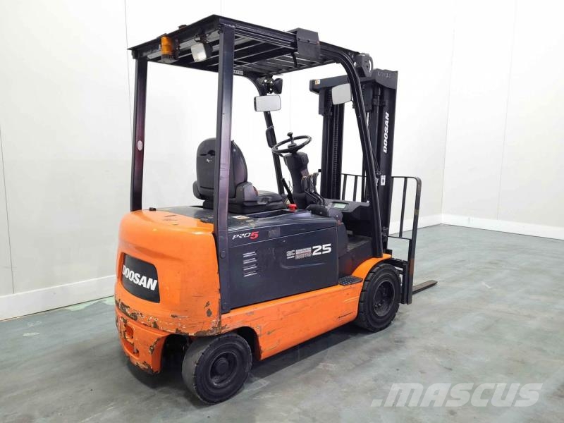 Doosan B25X-5 Sähkötrukit