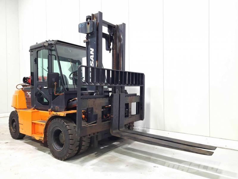 Doosan G70S-7 Камиони с АГУ