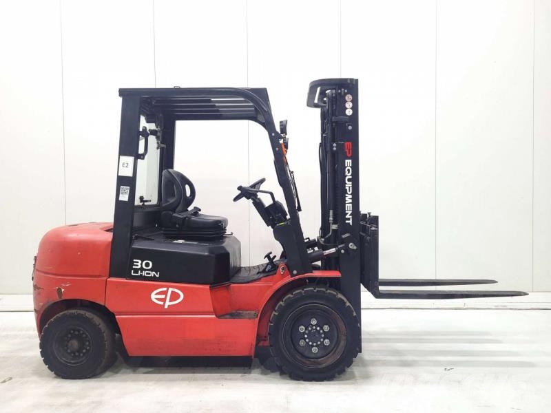 EP EFL302 410 Carrelli elevatori elettrici