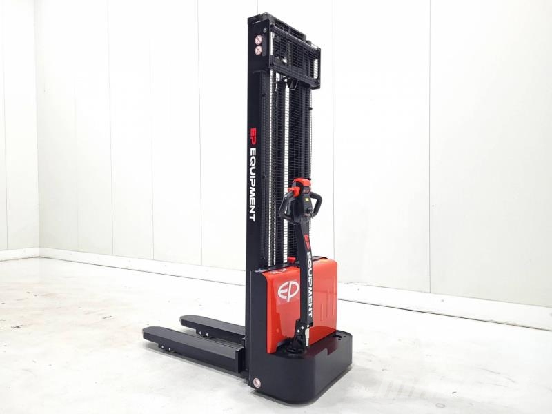 EP ESL122 3.6 Platform stackers