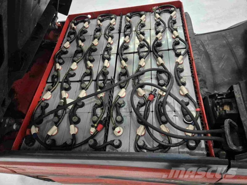 Linde E30L-01 Electric forklifts