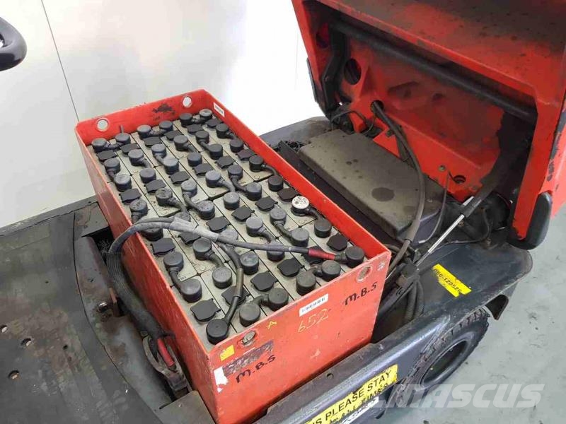 Linde P60 126 Bugsertruck