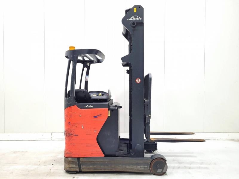 Linde R16N-01 Reach trucks