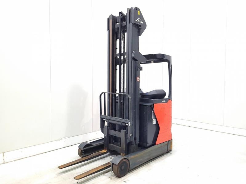Linde R16N-01 Reach trucks
