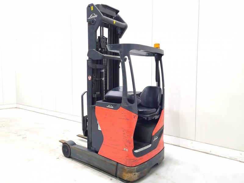 Linde R16N-01 Reach trucks