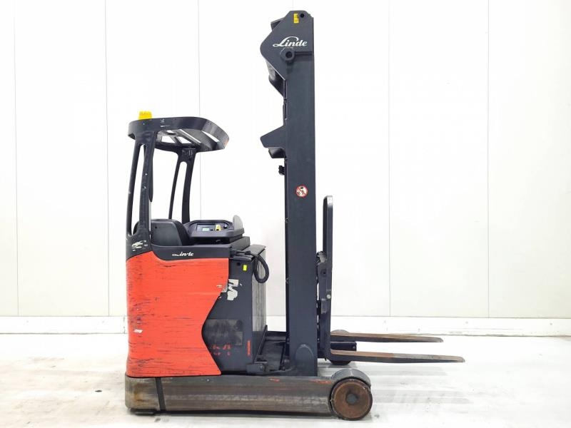 Linde R16N-01 Reach trucks