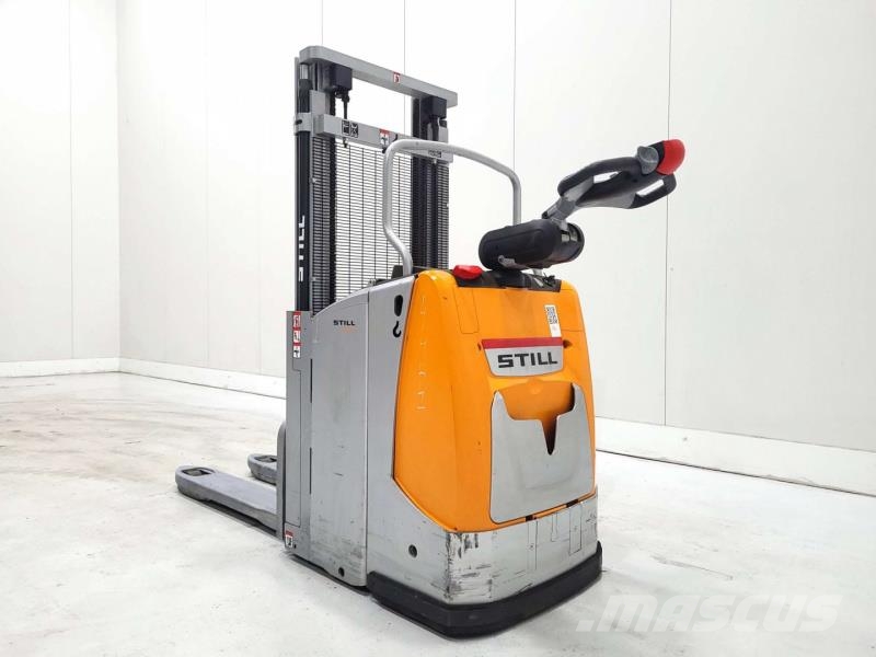 Still EXD20 Platform stackers
