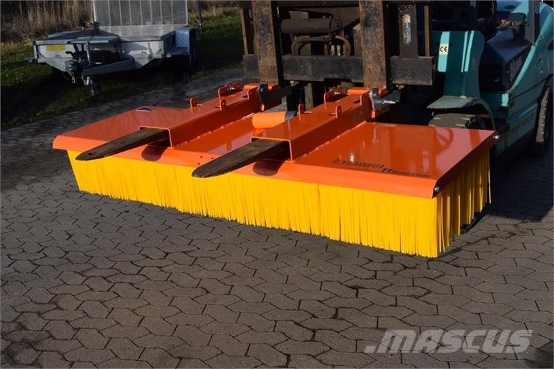 Bema 11 Multiclean FABRIKSNY Sonstige Landmaschinen