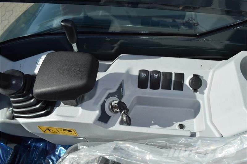 Hyundai HX 25A Z  NY MODEL, TILTMAN KOMPAKT S40 Міні-екскаватори < 7т