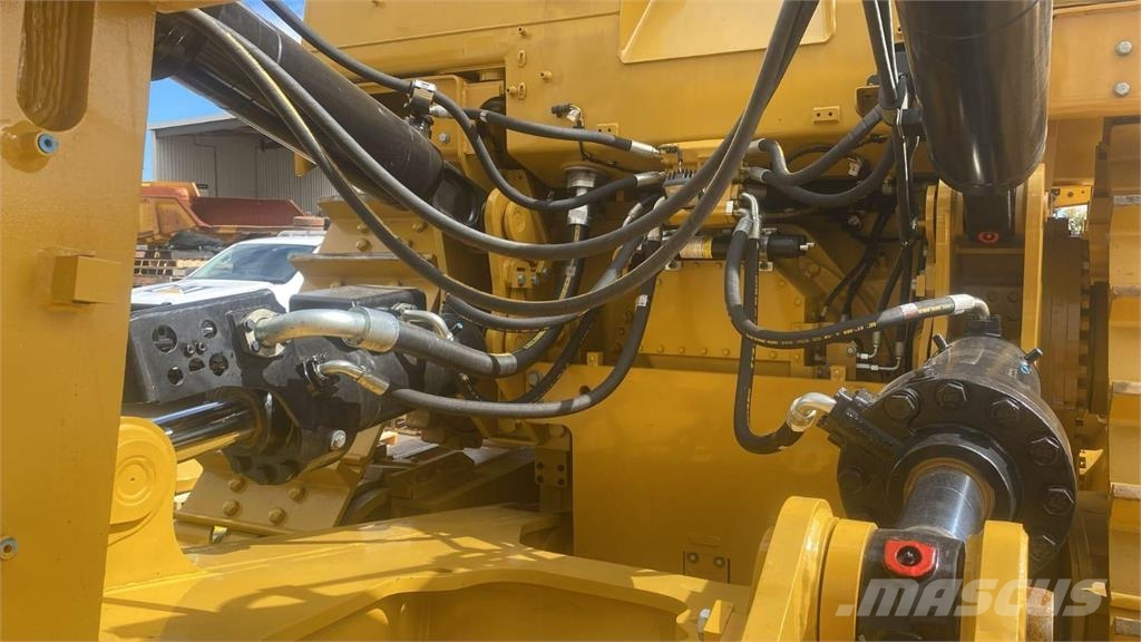 CAT D10 Гусеничні бульдозери