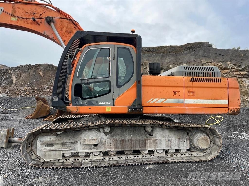 Doosan DX350LC Crawler excavators