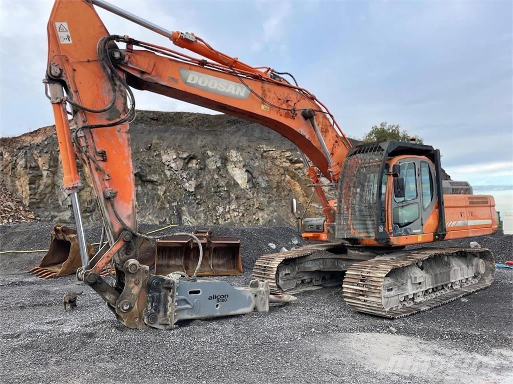 Doosan DX350LC Crawler excavators