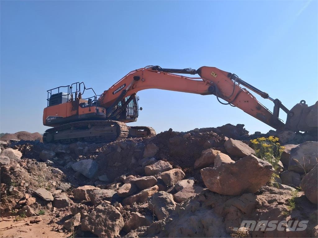 Doosan DX380LC-7K Raupenbagger