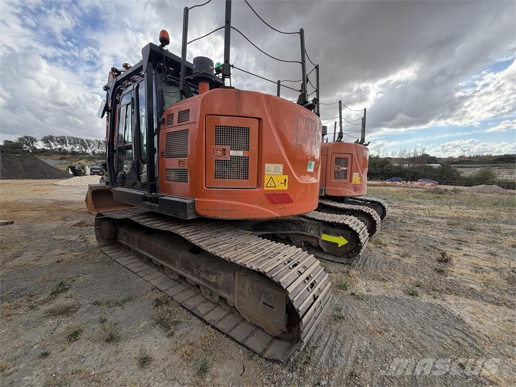 Hitachi ZX225-5 Crawler excavators