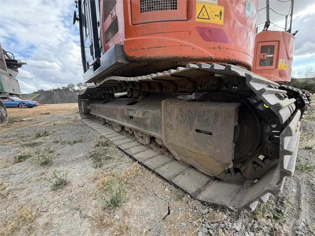 Hitachi ZX225-5 Crawler excavators