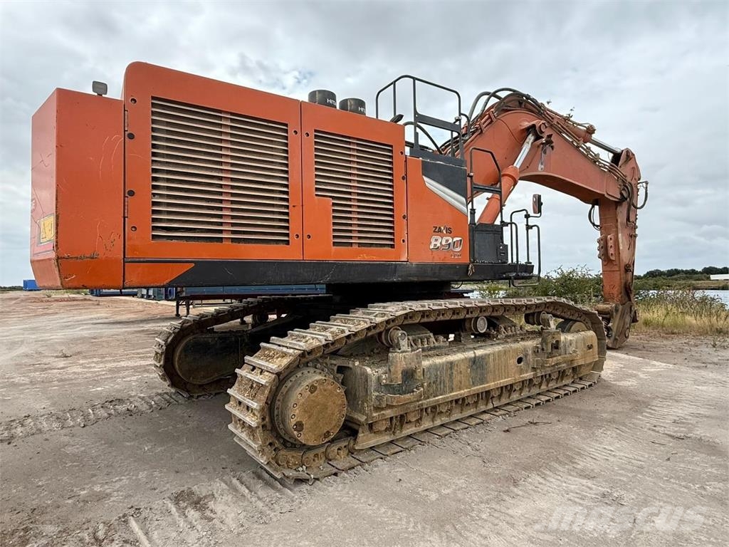 はち Hitachi ZX890LCH-7, 2021, United Kingdom - Used crawler excavators