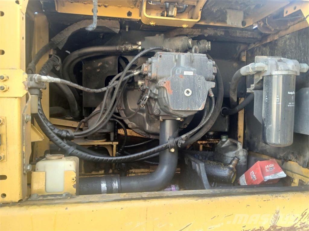 Komatsu PC350LC-8 Lánctalpas kotrók