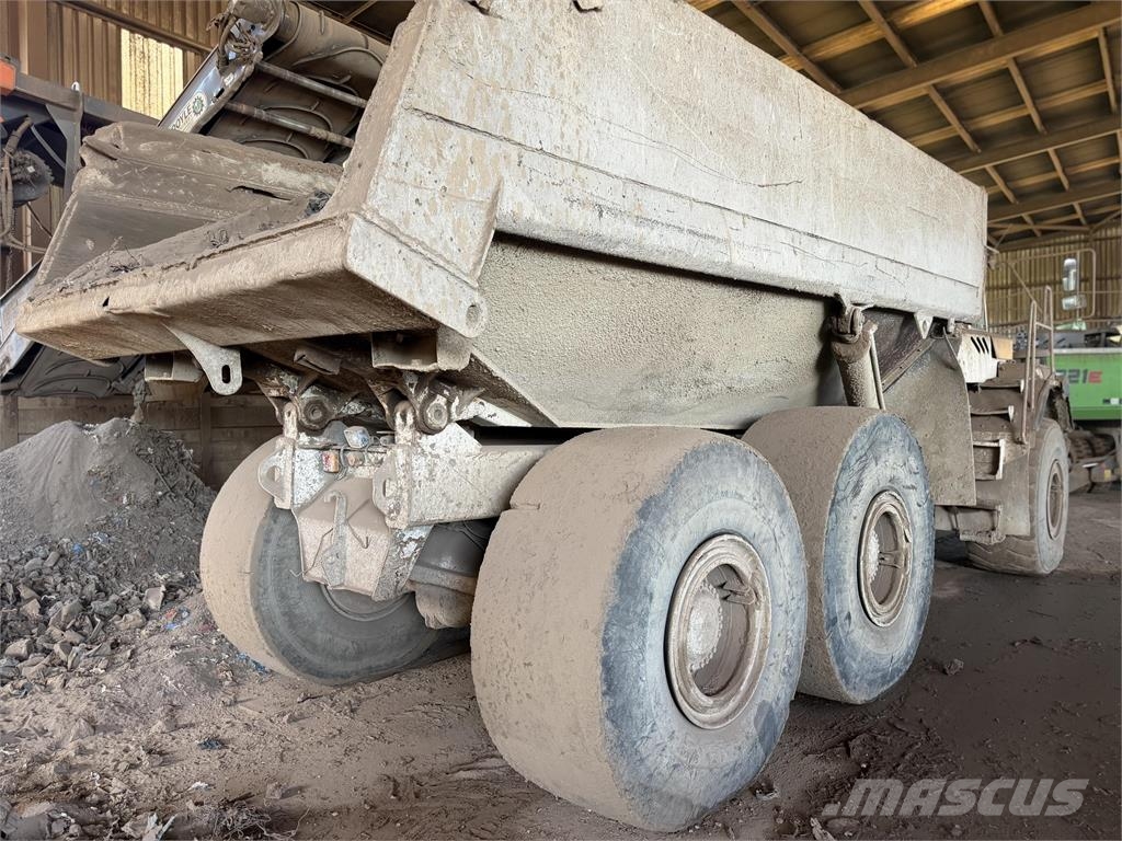 Volvo A35D ساحبات مفصلية