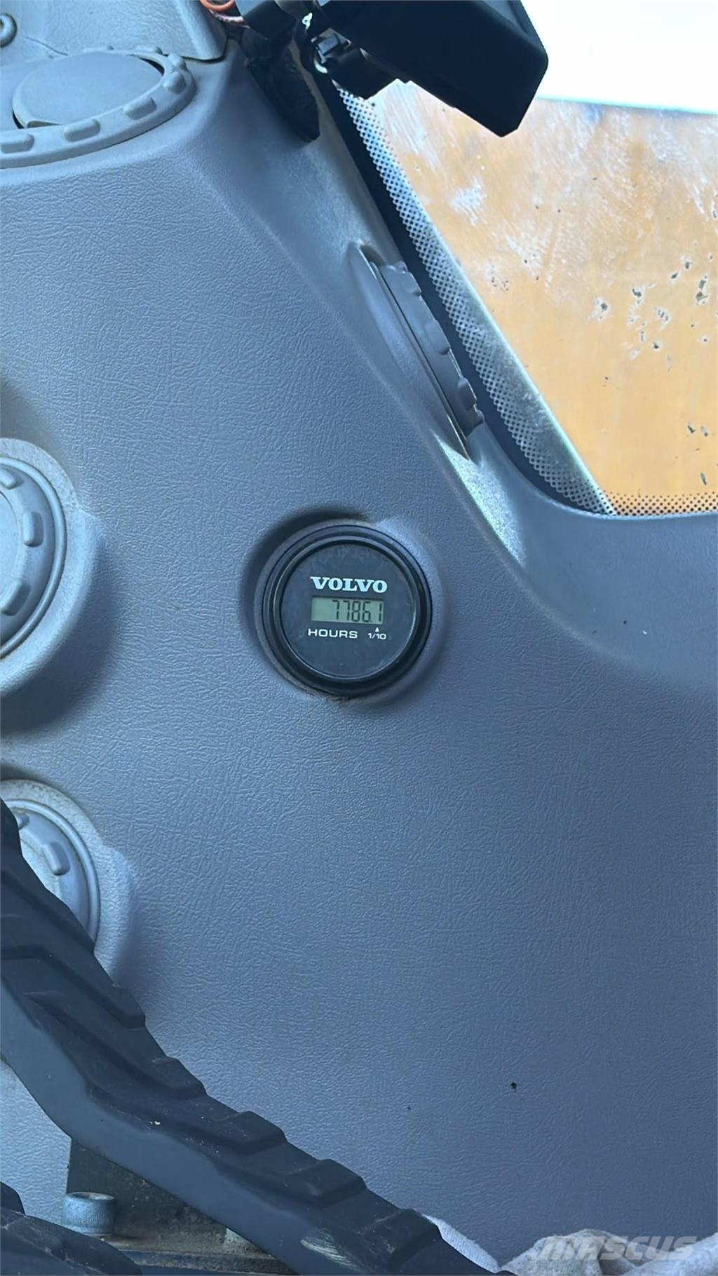 Volvo EC380EL Roomikekskavaatorid