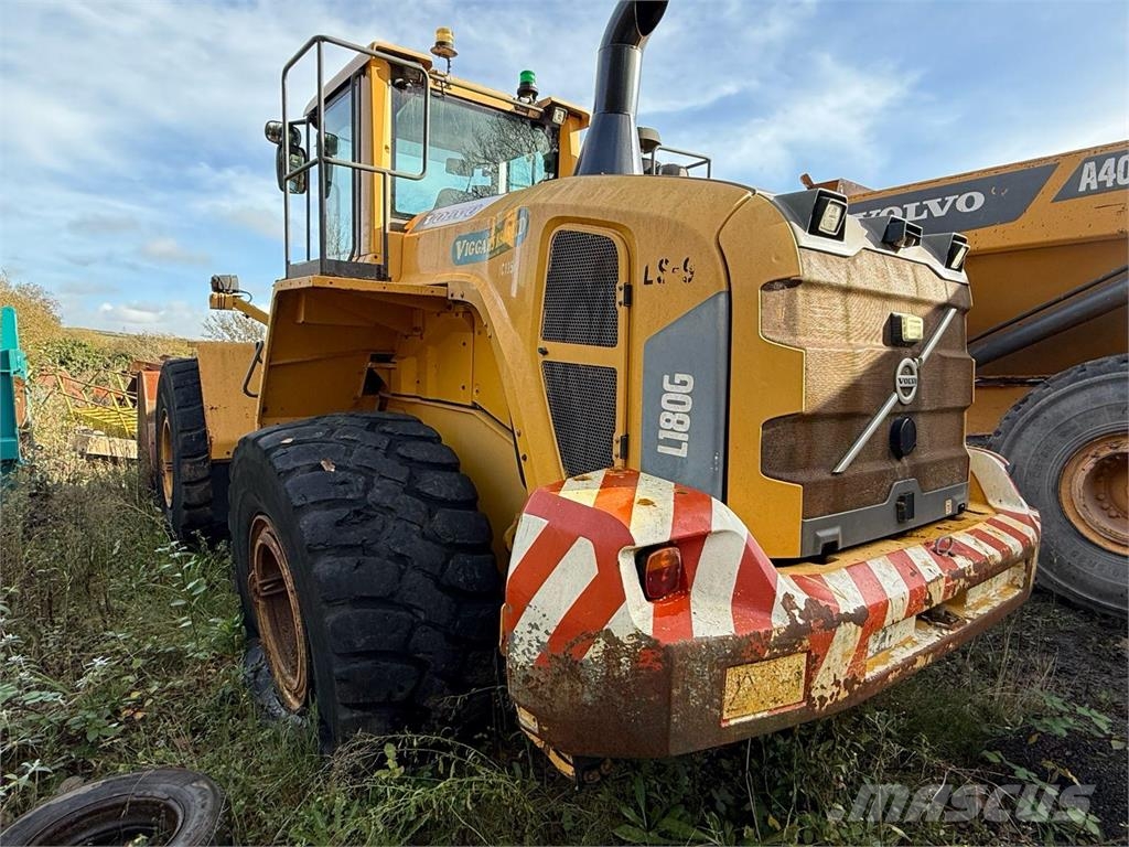 Volvo L180G Gumikerekes homlokrakodók