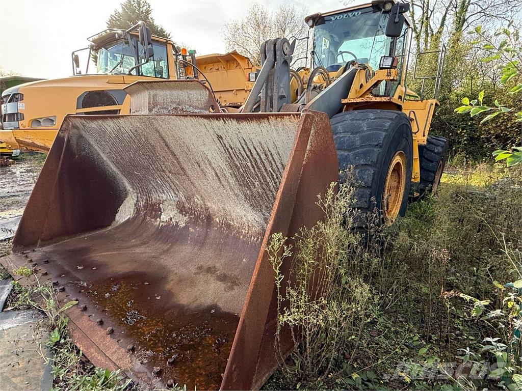 Volvo L180G Gumikerekes homlokrakodók