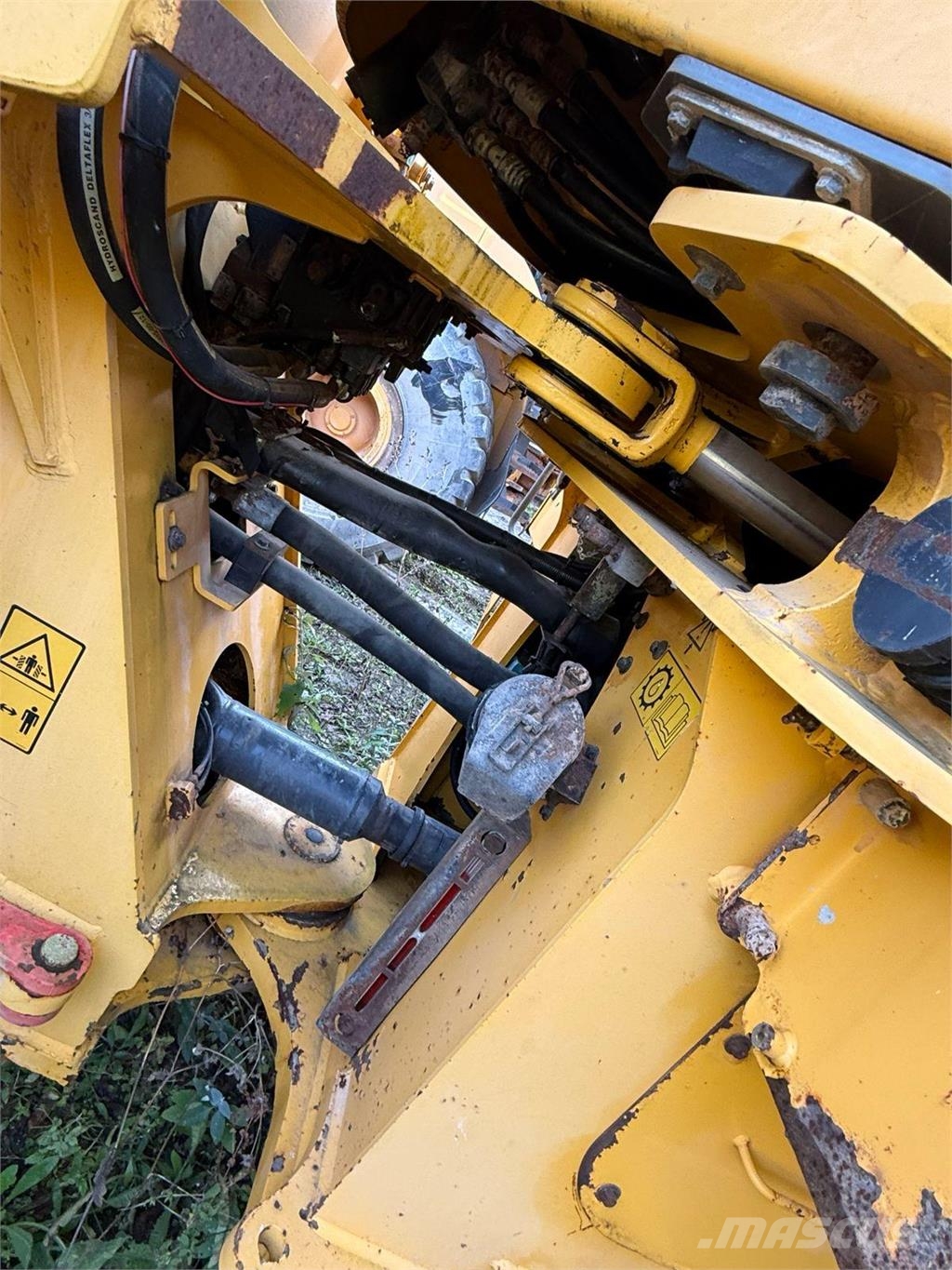 Volvo L180G Gumikerekes homlokrakodók