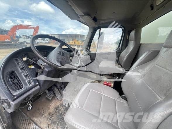 Freightliner BUSINESS CLASS M2 106 صهاريج مياه