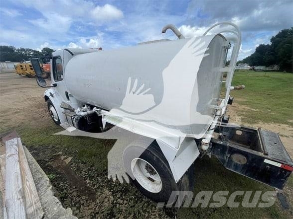 Freightliner BUSINESS CLASS M2 106 صهاريج مياه