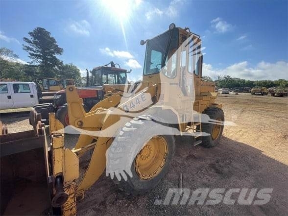 John Deere 344E Incarcator pe pneuri