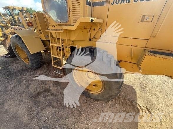 John Deere 344E Incarcator pe pneuri