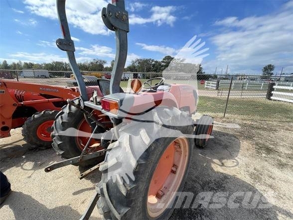 Kubota MX4700F Traktorer