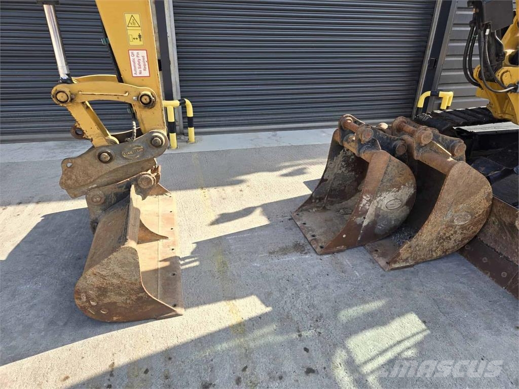 CAT 308CR 中型油圧ショベル 7ｔ-12ｔ（ユンボ・パワーショベル・バックホー）