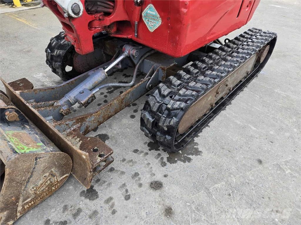 Takeuchi TB210 Muu