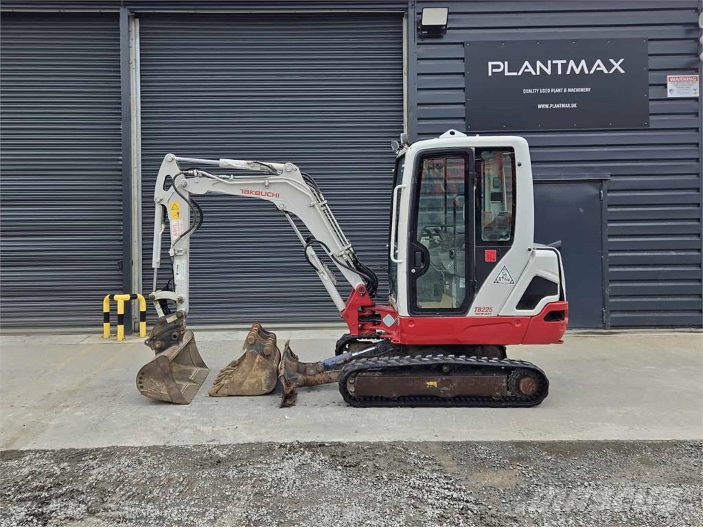Takeuchi TB225 Minigravere <7t