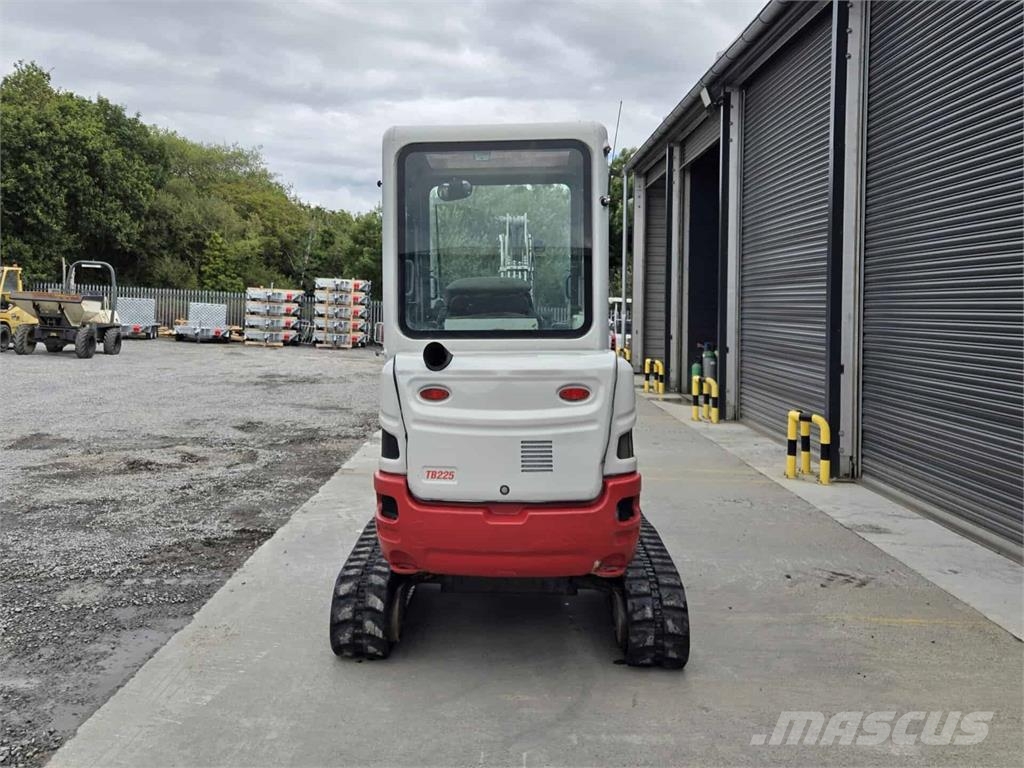 Takeuchi TB225 Minigravere <7t