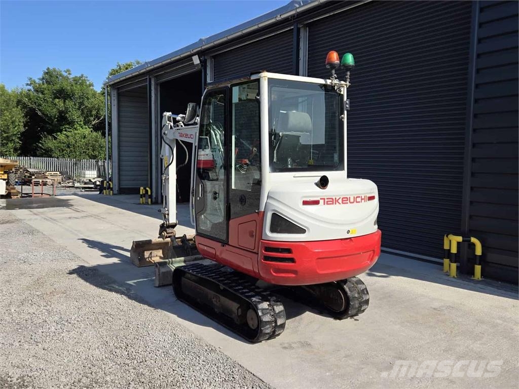 Takeuchi TB230 Construction - Autres
