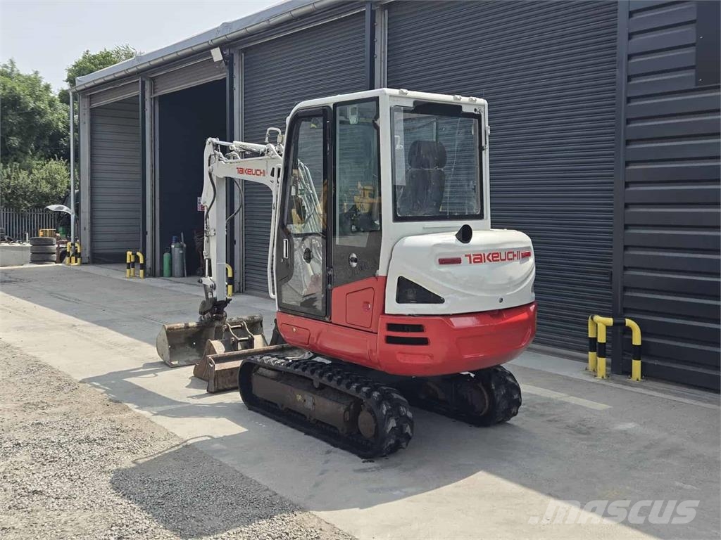 Takeuchi TB230 Minigravemaskiner
