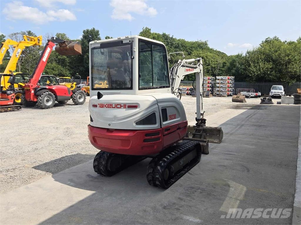 Takeuchi TB230 Minigravemaskiner