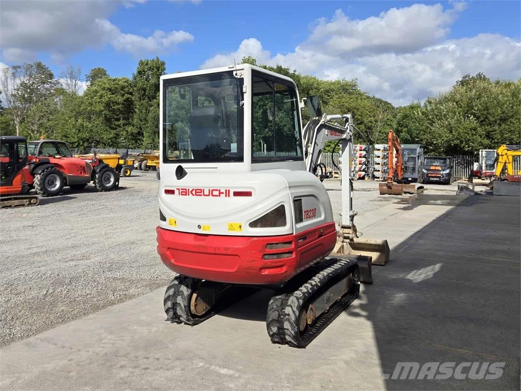 Takeuchi TB230 Miniexcavadoras
