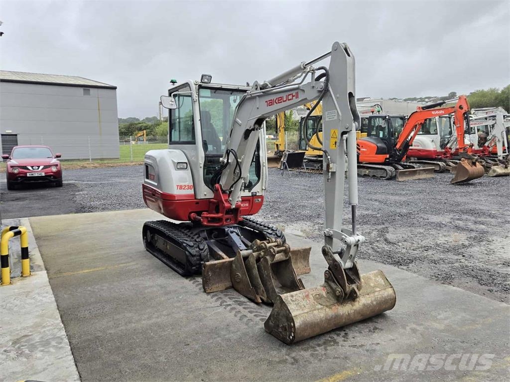 Takeuchi TB230 معدات البناء - غير ذلك