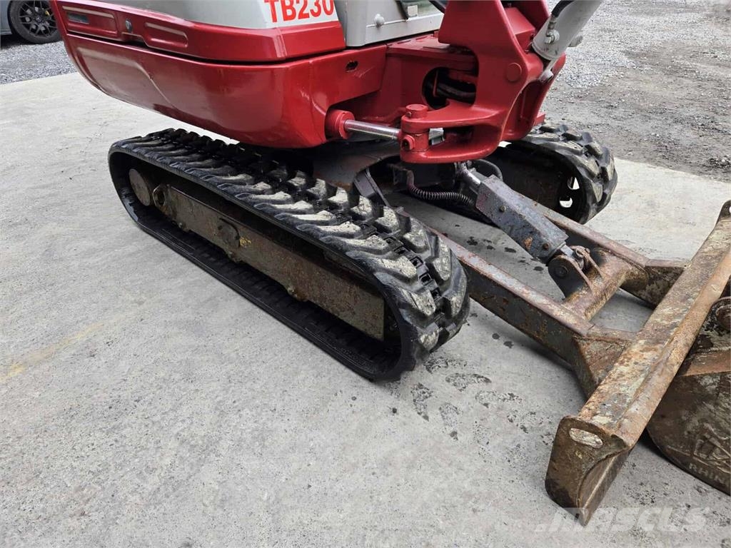 Takeuchi TB230 Construction - Others