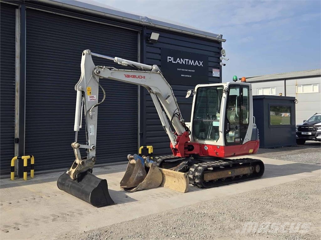 Takeuchi TB250 Средни екскаватори 7т - 12т