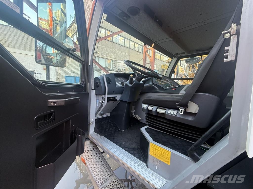 Liebherr LTM 1055 Raupenkrane