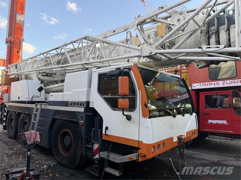 Liebherr LTM 1055 Raupenkrane