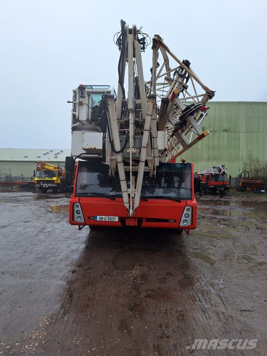 Spierings SK 599 Torninosturit