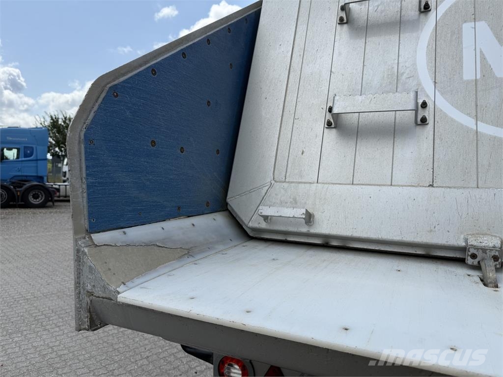 AMT 4-aks 36m3 letvægt tiptrailer m. automatpresenning Tipptrailer