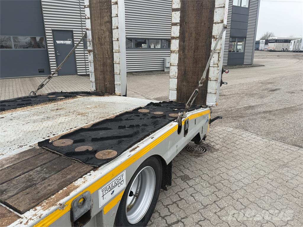 Ceylan 3-aks Maskintrailer m. hydrauliske ramper Poluprikolice labudice