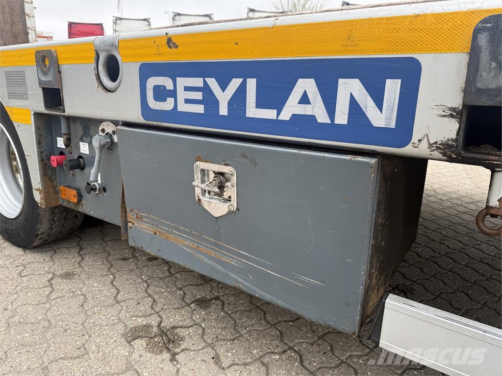 Ceylan 3-aks Maskintrailer m. hydrauliske ramper Poluprikolice labudice